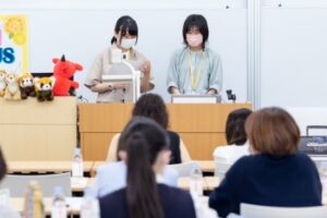 オープンキャンパスでは 在学生が司会進行しています！