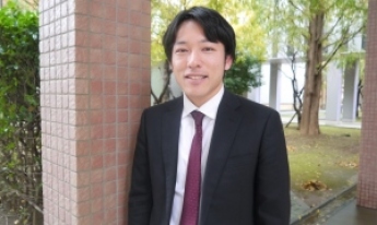 Oさん<br />
2019年度卒業 初等教育コース<br />
船橋芝山高等学校出身<br />
千葉県公立小学校勤務