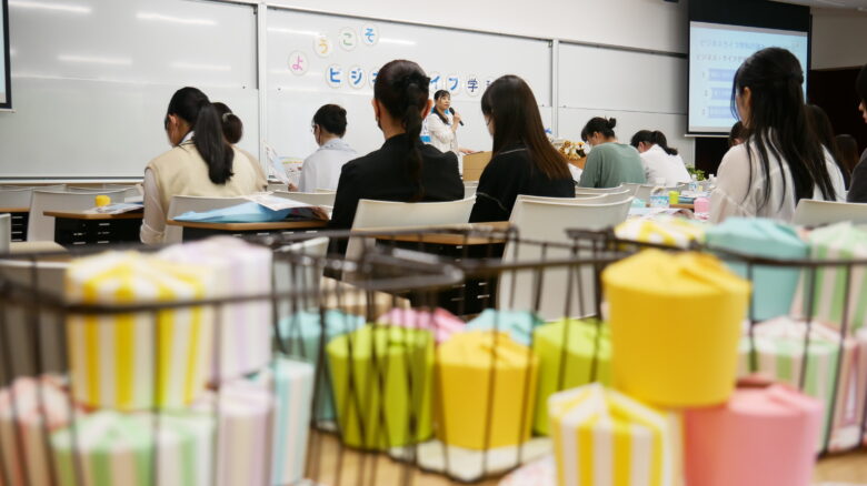 ビジネスライフ学科のプログラムが始まりました♪