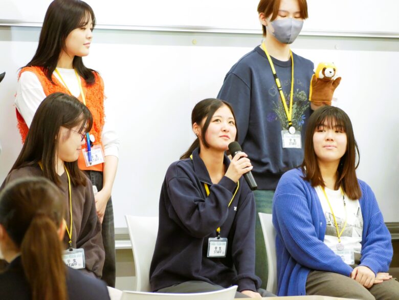 学生と先生のフリートークは必見だよ!