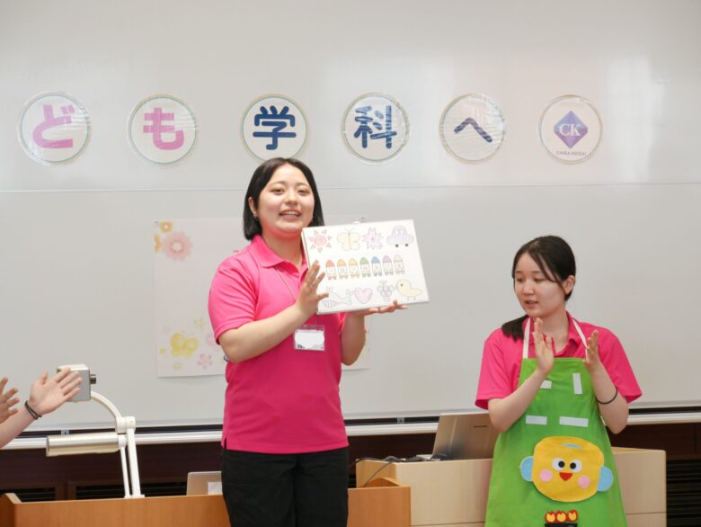 在学生による保育実習用製作物の紹介