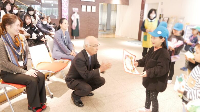 大きな声でお手紙を読んでくれました。