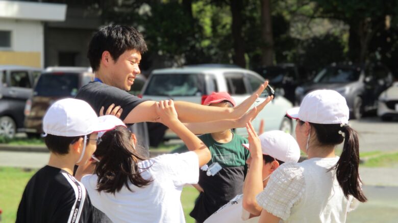 近隣小学校での学生支援「小学校フィールド演習」