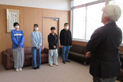 読書王の顕彰式を行いました