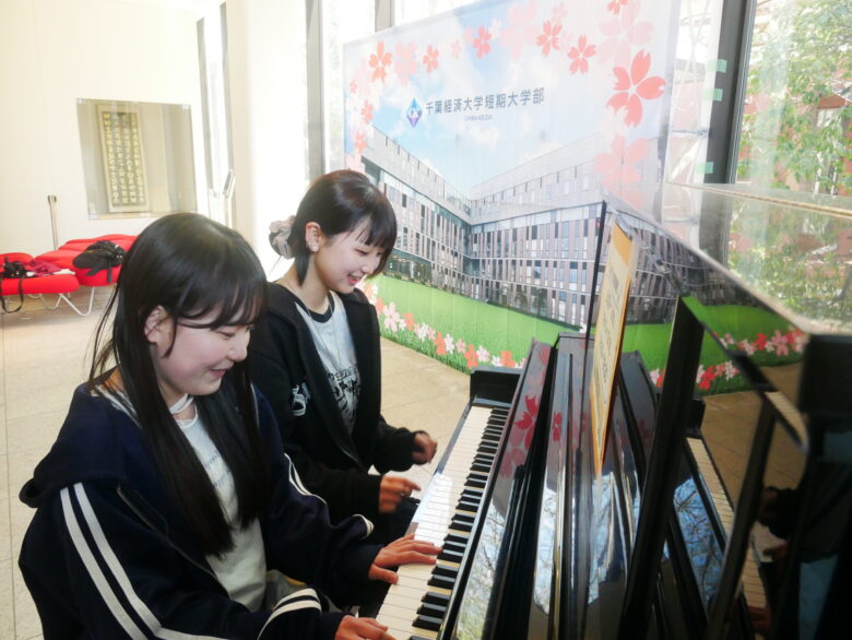 ピアノ、久しぶりに触れました。
懐かしいです。