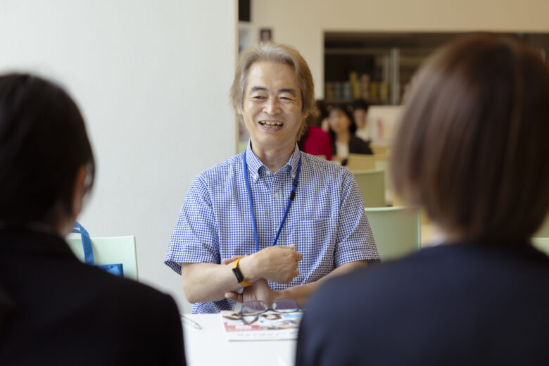 高校生・既卒のみなさんをはじめ、中学生の方でもOK! 保護者の方のみのご参加も大歓迎です!