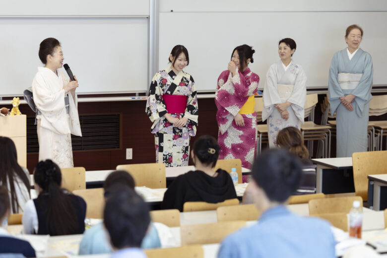 在学生の感想「今度、お祭りの時に自分で着付けしてみたい」「楽しかったです☆彡」