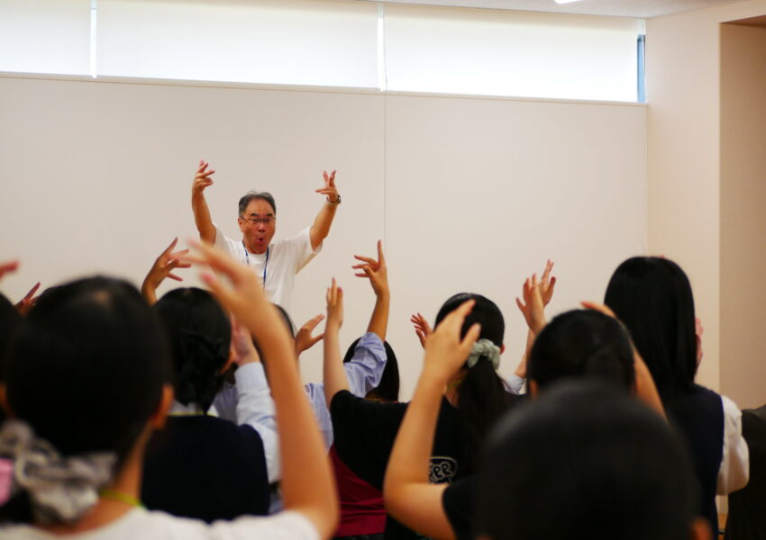 【こども学科】「君の心の扉を開く！～ようこそ『音楽表現』の世界へ～」磯前 利行先生